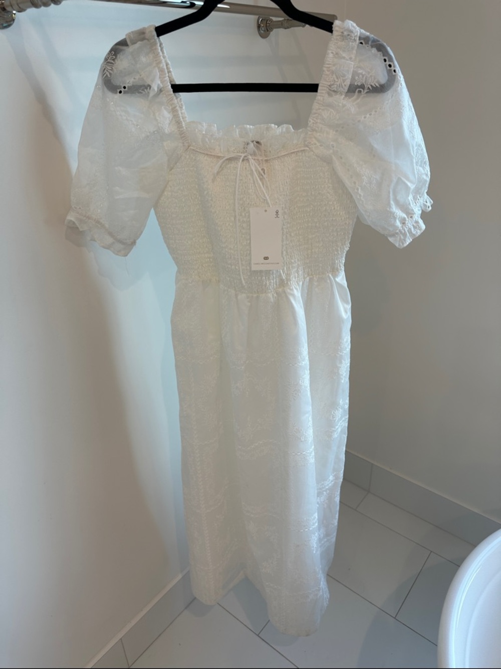 Caroline Constas white embroidered dress Large NWT - Picture 2 of 5